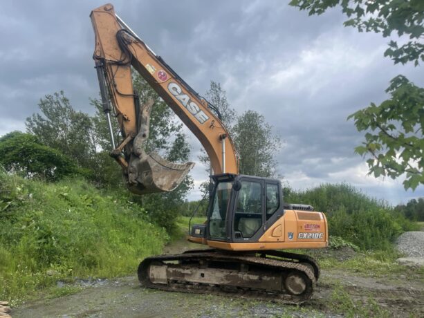 excavatrice case