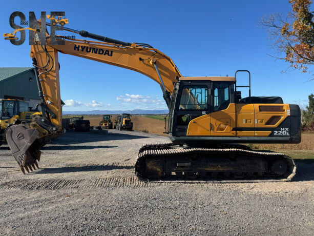 excavatrice hyundai