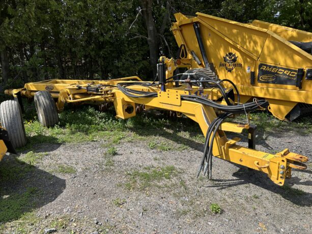 râteau à roches shoule