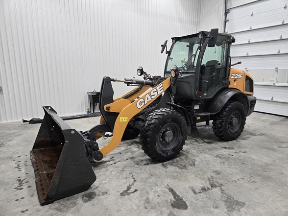 chargeur sur roues case